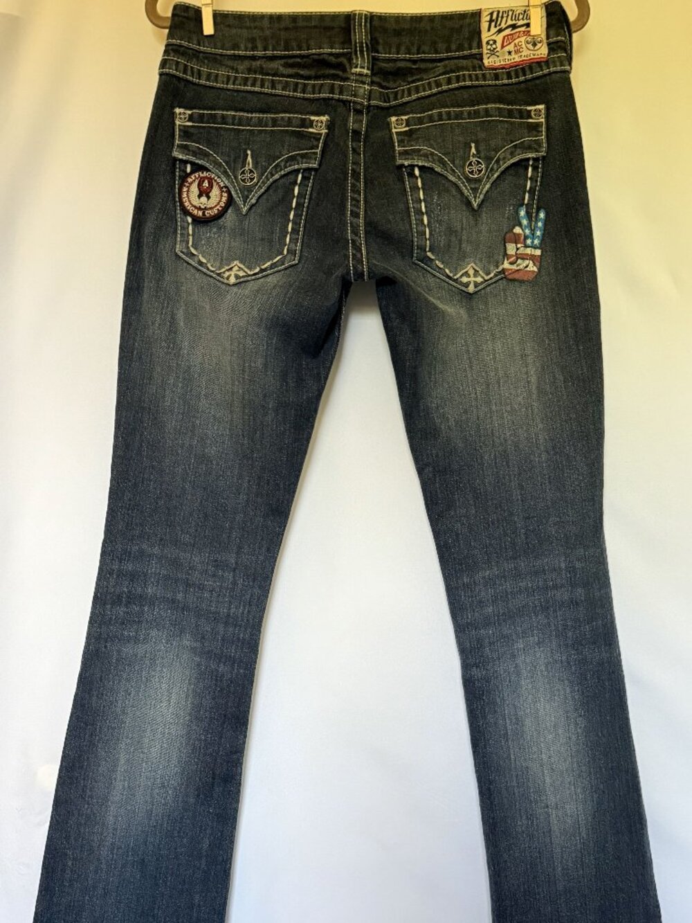 Affliction Bootcut Jeans Size 28 Dark Wash Embroidered Pocket Y2K Low Rise - Picture 4 of 8